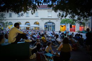 many people in a courtyard